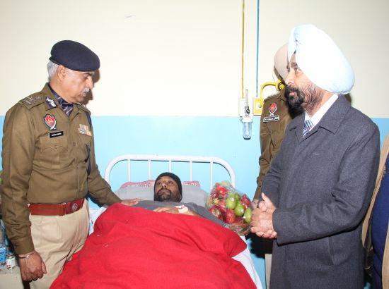 DGP Arora visits injured cops at Faridkot hospital