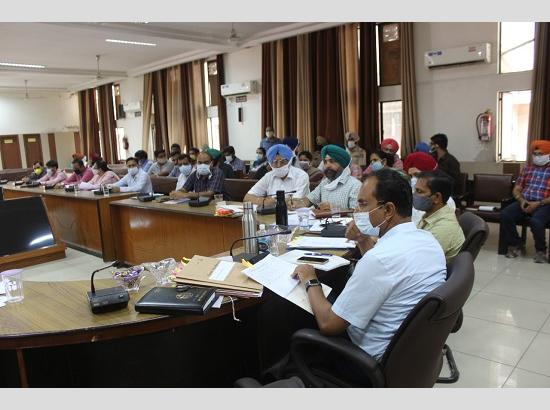 Ludhiana DC fixes weekly targets of depts to ensure timely completion of development projects