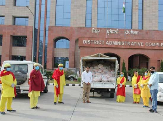 ISB, Mohali Senior Citizens Association donate PPEs, Vishvas Foundation gives ration packets 

