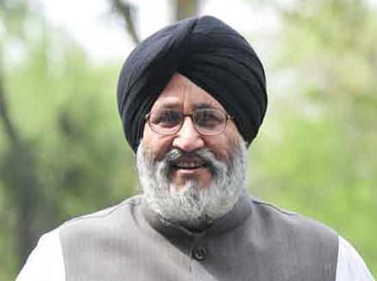 SAD says constitutional crisis erupted in Punjab with cabinet members expressing loss of faith in the Govt.
