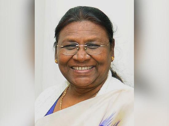 President Murmu extends wishes on 77th Army day, highlights Indian Army's role in national security
