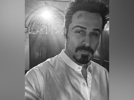 Emraan Hashmi shares intriguing glimpse from night shoot