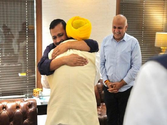 'Proud of you Bhagwant': Kejriwal on Punjab minister's arrest