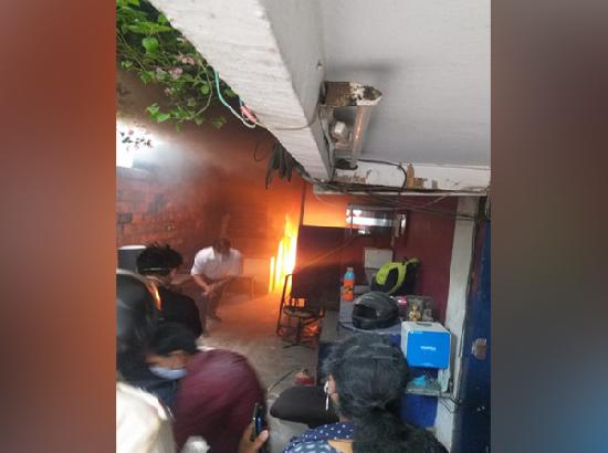 Fire breaks out at biggest lab conducting over 1000 RT-PCR COVID tests daily in Delhi