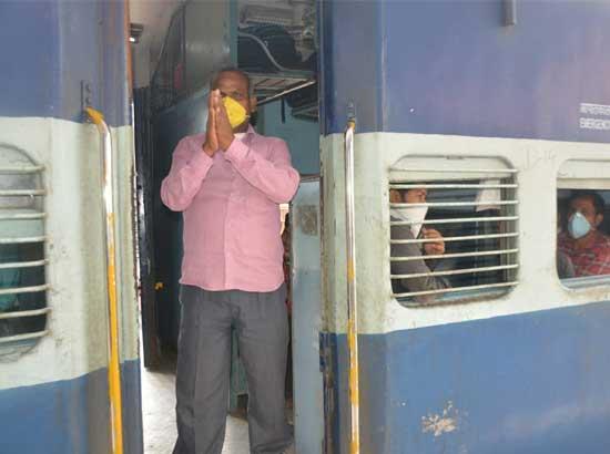 Fourth Shramik train chuggs off Mohali Railway Station 
