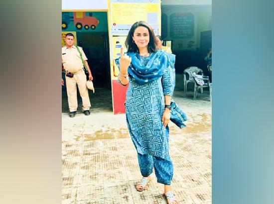 Gul Panag flaunts her inked finger as she casts her vote in Ludhiana