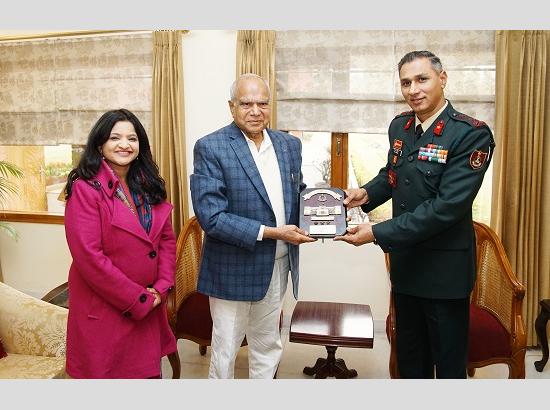 Delegation from National Defence College meets Punjab Governor 