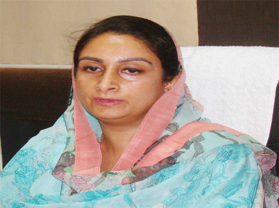 Harsimrat requests Social Justice Minister to recommend CBI inquiry into SC Scholarship sc