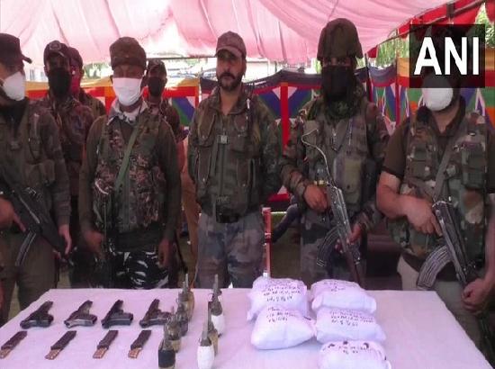 J-K Police busts narco-terror module; arrests 10 with arms, heroin worth Rs 45 crore