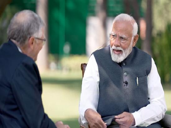 PM Modi wears ethnic jacket made from recycled material during interaction with Bill Gates, says 