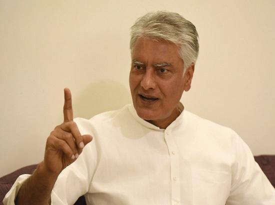 Jakhar takes dig at CM Mann for comparing Kejriwal's detention with  Subrata Roy’s term in Tihar jail 