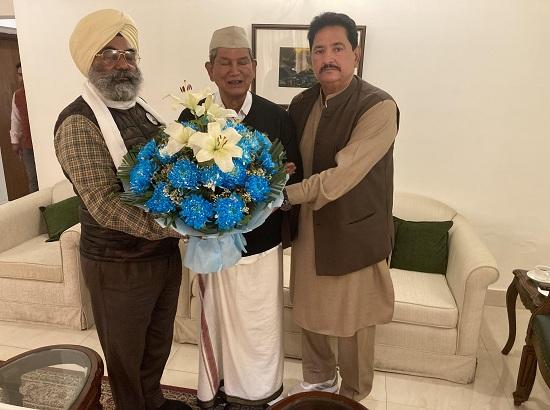 Jatt Mahasabha leaders Badheri & Harpura meet Harish Rawat, claim landslide victory of Congress in MC polls 