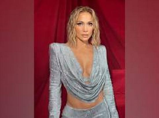 Jennifer Lopez shares fitness secret during her 50s