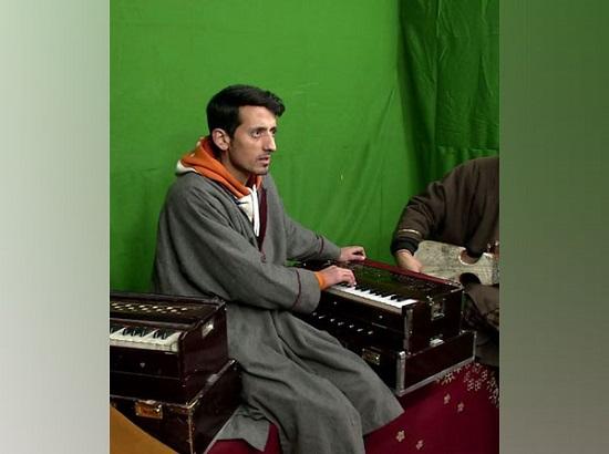 'Connecting to roots': 23-year-old singer working for reviving of folk music in Kashmir