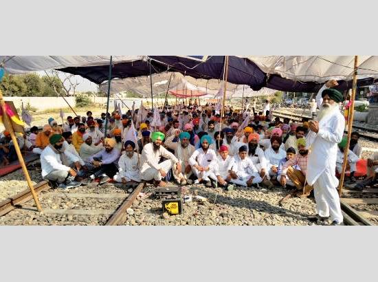 KMSC protest enters 29th day, demands to make public special session draft to override Farm Laws