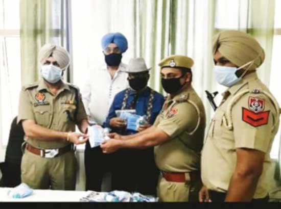 District Police expresses gratitude to Mohali Senior Citizens Association for donating 400 kits 
