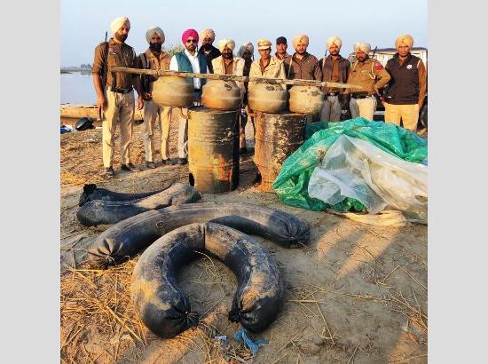 24000 ltrs ‘lahan’, 600 bottles illicit liquor recovered from near enclaves of Sutlej River