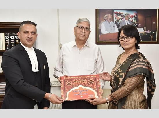 Lokpal Punjab Justice Vinod K. Sharma acknowledges Coffee Table book on “Spiritual Journey of Sri Guru Teg Bahadur Sahib Ji’’ 