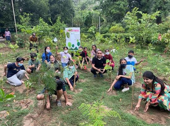 Ludhiana: Children create “Micro Oxygen Chamber” by planting 750 tree saplings 