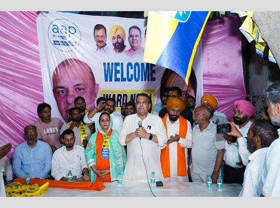 Rajya Sabha MP Sanjeev Arora presents 3-year report card at Ludhiana by-election rally