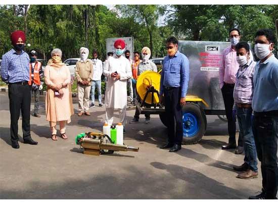 MLA gives Fogging machines & spray Pumps to Municipal Council Sirhind