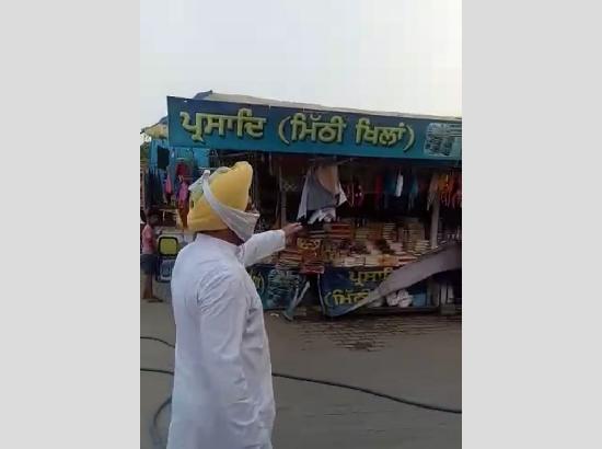 SGPC and district Admin. locked horns over construction of a temporary shopping complex op