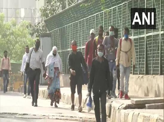 Migrant workers return to Delhi as economic activity resumes on first day of unlock