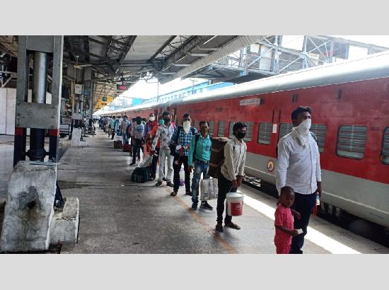 13 Shramik Special trains moved from Punjab with 15,000 migrant workers