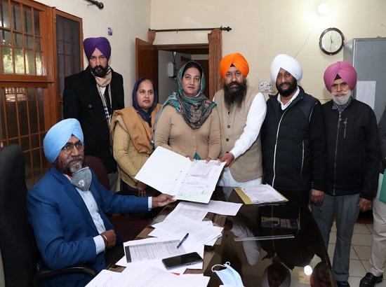 Mohali MC Elections: 40 candidates of Azad Group file nomination papers