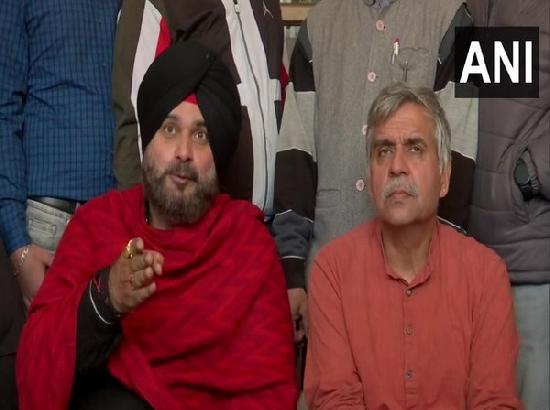 Where is internal fighting in Congress? Navjot Sidhu, says no one has issues with high command's decision