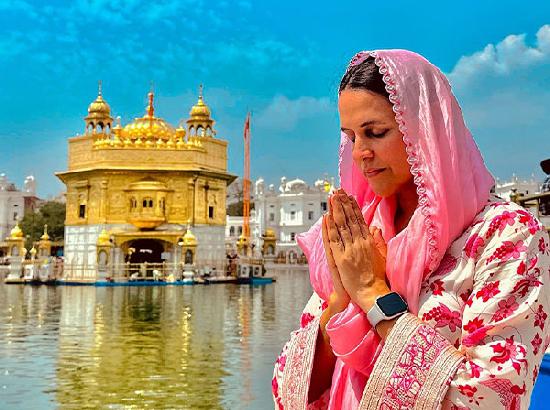 Neha Dhupia seeks blessings at Golden Temple
