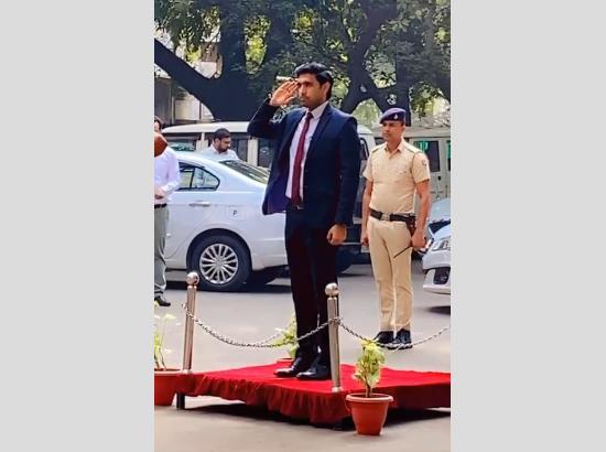 Nishant Kumar Yadav assumes charges as new DC, Chandigarh UT
