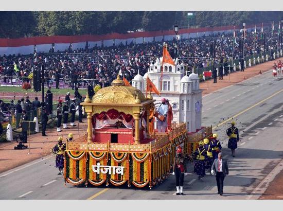 Punjab Tableau showcasing Sri Guru Tegh Bahadur ji’s Supreme sacrifice evokes massive response