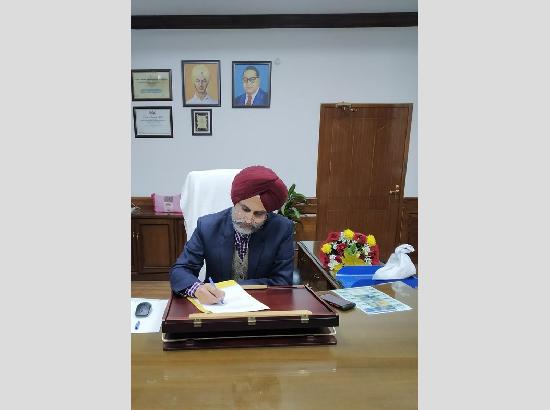 Er. Vardeep Singh Mander assumes charge as Director Technical, PSTCL