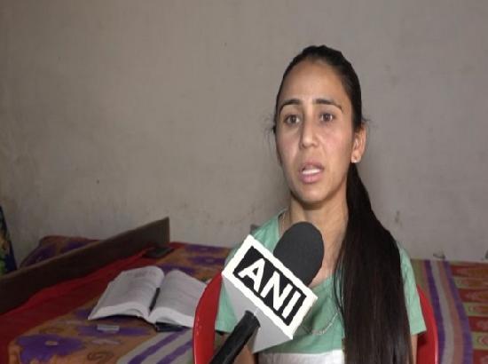 Against all odds, girl hailing from J-K's Udhampur qualifies Bank PO exam