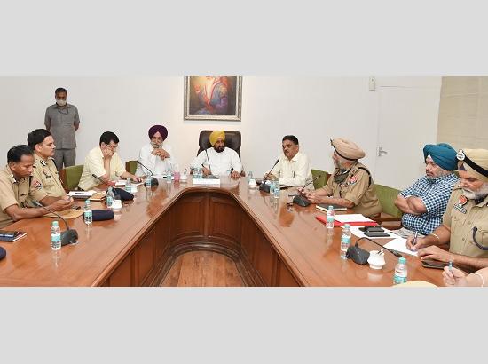 Make all efforts for instilling confidence of general public in law and order machinery: CM to Punjab Police 