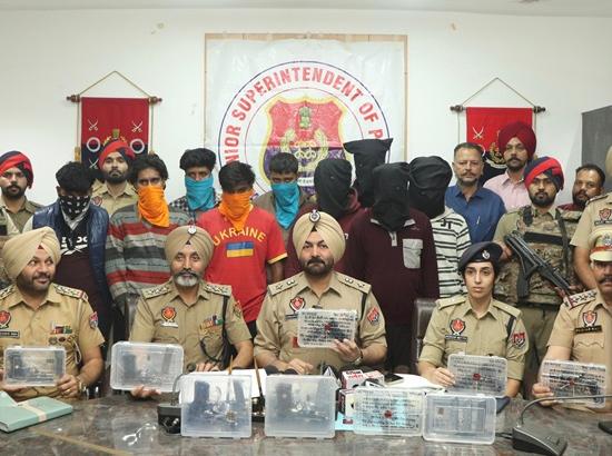 Punjab Police dismantles UK-based extortion syndicate among two extortion rackets; 10 held with 7 pistols