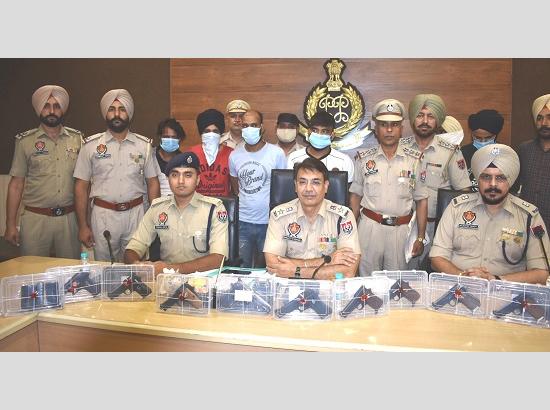 Hoshiarpur: Police bust massive Arms Smuggling Network, 5 arrested with 10 pistols, magazines & live rounds 