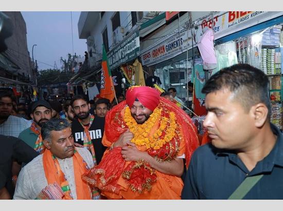 Ravneet Bittu's election campaign gains momentum in Ludhiana, many leaders join BJP