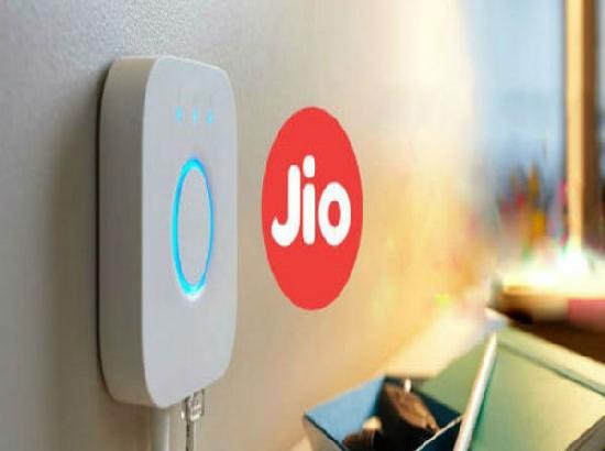 Jio launches Jiofiber post-paid service, installation free