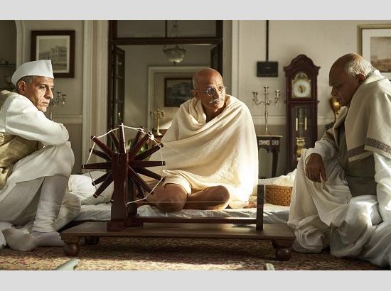 Rajkumar Santoshi’s Gandhi Godse Ek Yudh is all set to release this Republic Day; Watch Trailer