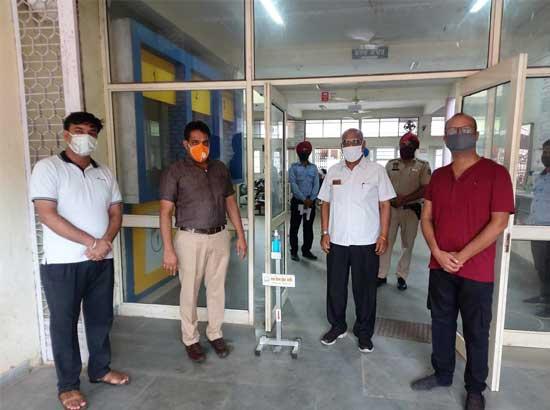 Bharat Vikas Parishad Sirhind installed Sanitiser with stands at Suvidha Center & Religious places