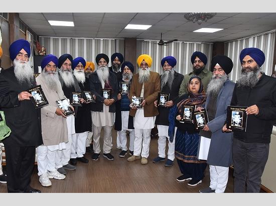 Advocate Dhami releases 'Truth About Nabha' book republished by Dharam Prachar Committee