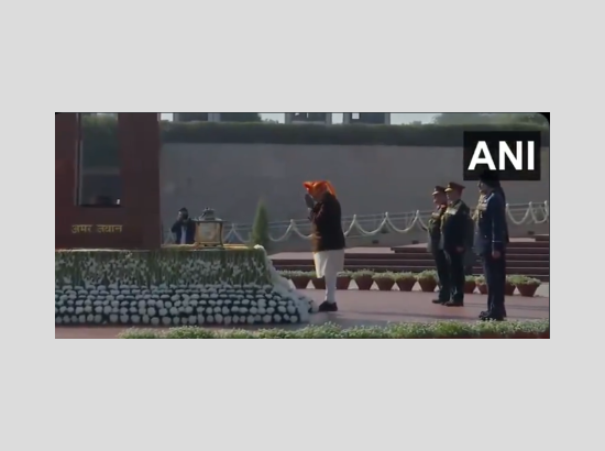 PM Modi pays tribute at National War Memorial, proceeds for R-Day celebrations
