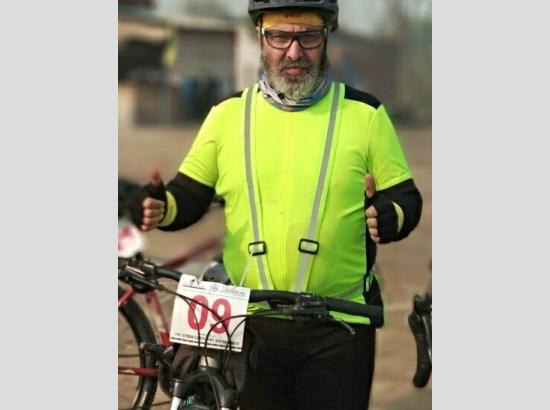 Anti-Corona Task Force honours cyclist known as Tripple-S, for completing 40,000 km