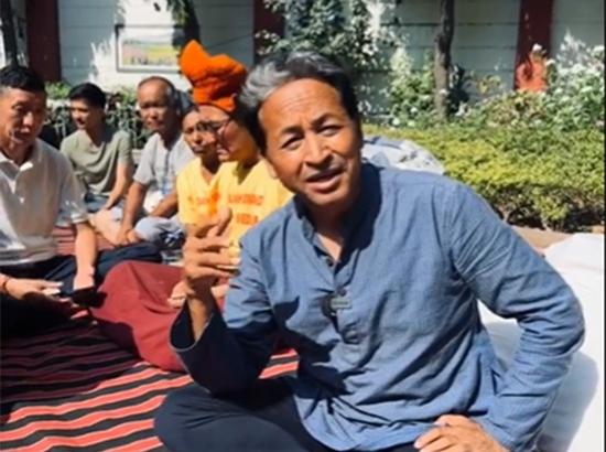 Sonam Wangchuk ends hunger strike, appeals for peace amid intense violence in Ladakh