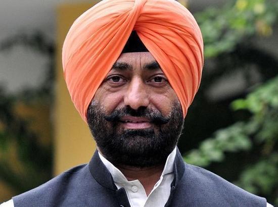 Selective information released by ED to media about payments made to fashion designers by me: Khaira
