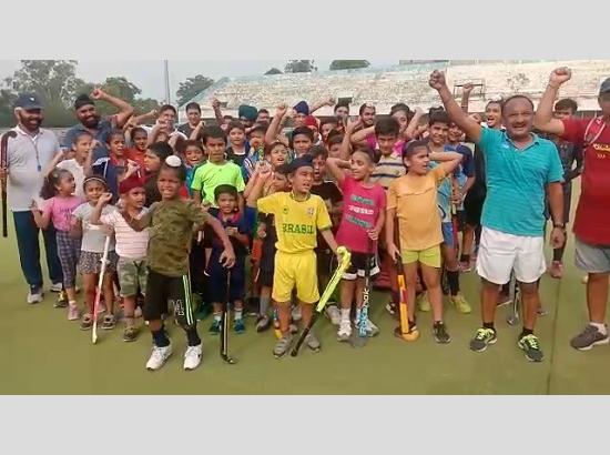 Surjit Hockey Society congratulates Indian Women’s Hockey team