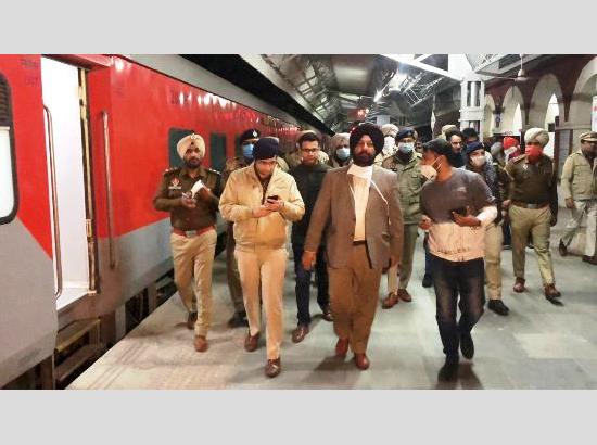 Train halted at Beas railway station, reached Amritsar on diversion via Tarn Taran