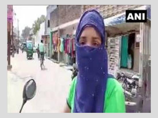 COVID-19: UP girl wins hearts for delivering oxygen on her Scooty
